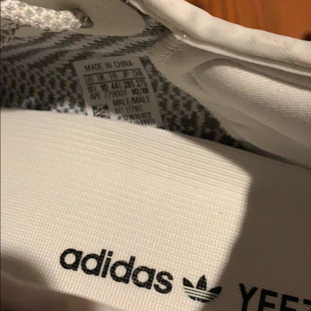 Yeezys static - Picture 4 of 4